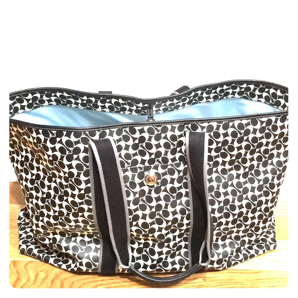 Coach weekender/extra large tote